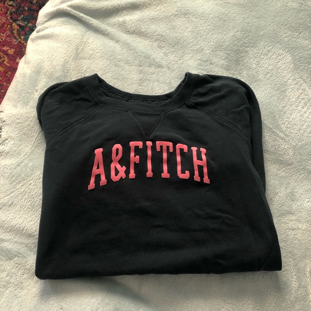 Abercrombie and Fitch Pull over